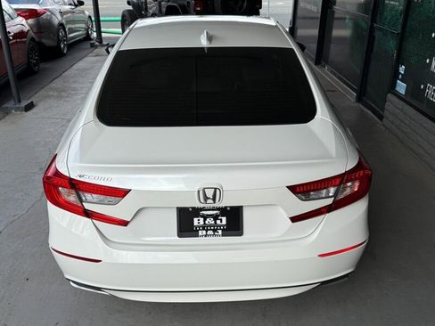Used 2018 Honda Accord EX image 15