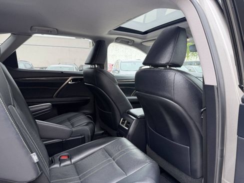 Used 2018 Lexus RX 450hL Luxury w/ Accessory Package AWD/4WD image 11