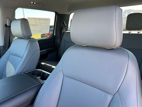 New 2025 Ford F150 Lightning Flash AWD/4WD image 15