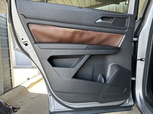 Used 2021 Volkswagen Atlas SE image 27