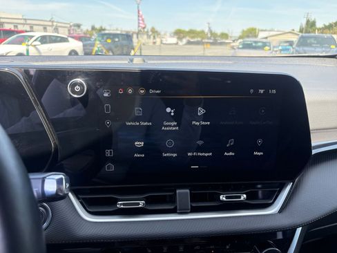 Used 2025 Chevrolet Equinox LT FWD image 21