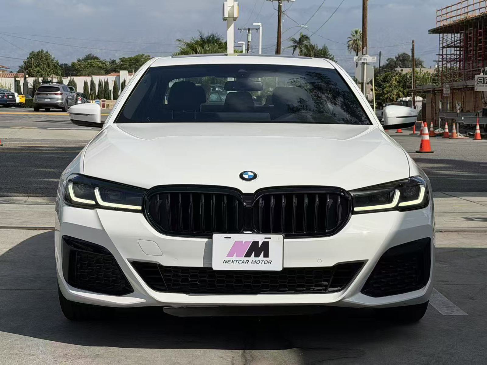 Used 2023 BMW 530i w/ M Sport Package RWD image 2