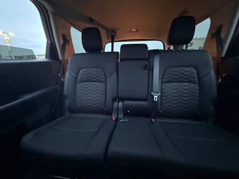 Used 2025 Nissan Pathfinder SV image 40