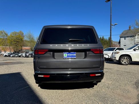 Used 2023 Jeep Wagoneer Series III w/ Convenience Group I AWD/4WD image 38