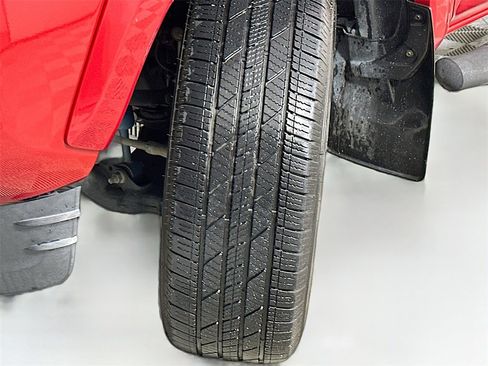 Used 2017 Toyota Tacoma TRD Sport image 25