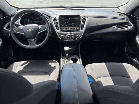Used 2024 Chevrolet Malibu LT FWD image 29