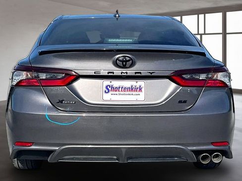 Used 2024 Toyota Camry SE FWD image 5