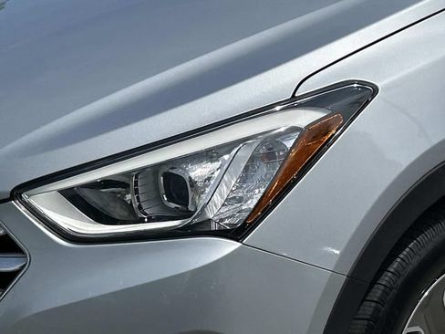 Used 2014 Hyundai Santa Fe GLS FWD image 9
