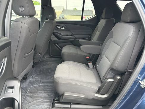 Used 2023 Chevrolet Traverse LT AWD/4WD image 29