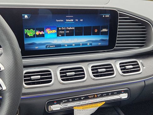 New 2026 Mercedes-Benz GLS 450 4MATIC image 13