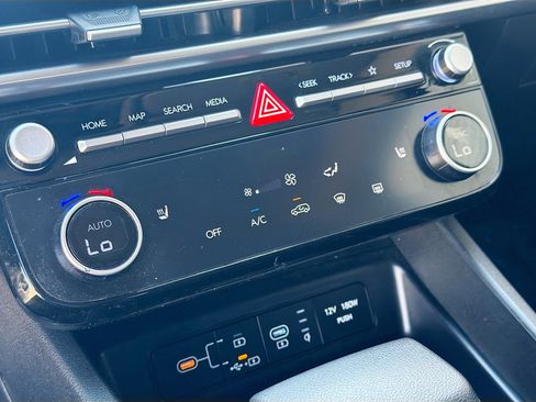 Used 2025 Hyundai Tucson SEL AWD/4WD image 23