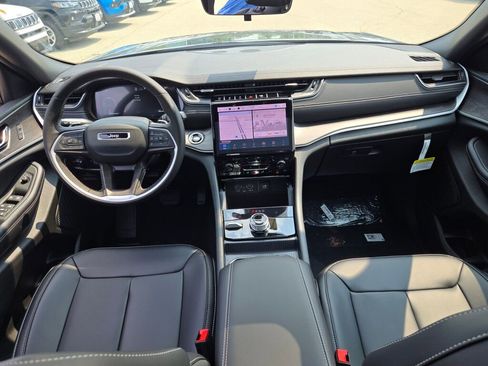 New 2025 Jeep Grand Cherokee Limited image 20