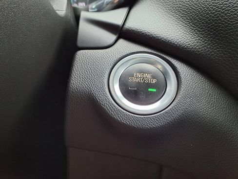 Used 2020 Chevrolet Equinox LT w/ Midnight Edition FWD image 17