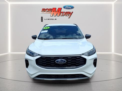 Used 2023 Ford Escape ST-Line w/ Tech Pack #1 FWD image 2