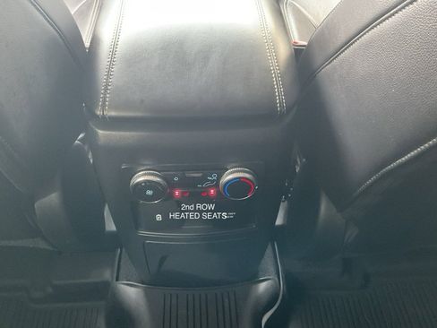 Used 2023 Ford Explorer Limited w/ Limited Technology Package image 22