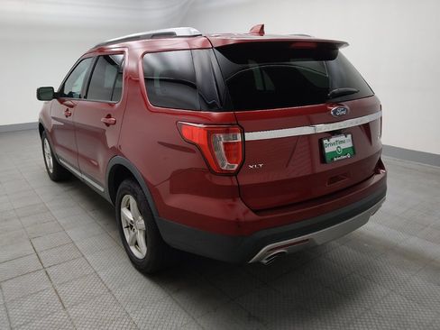 Used 2017 Ford Explorer XLT w/ Equipment Group 202A AWD/4WD image 5