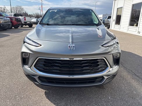 Used 2024 Buick Encore GX Preferred image 2