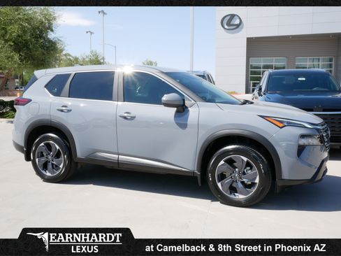 Used 2026 Nissan Rogue SV FWD image 13