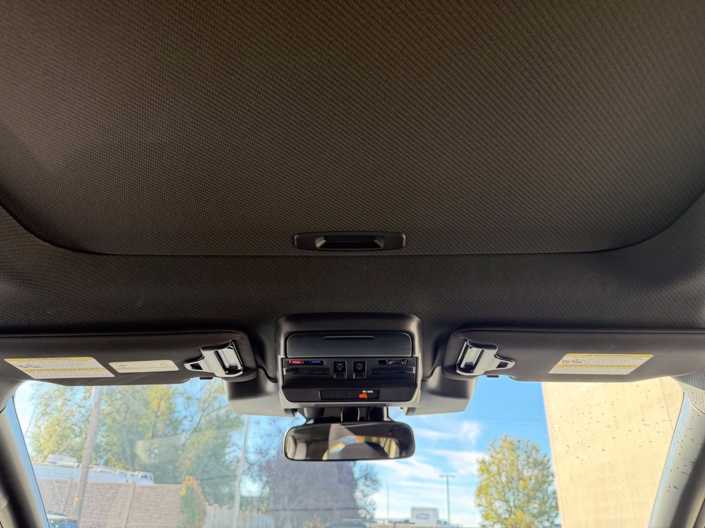 Used 2026 Subaru Outback Limited AWD/4WD image 24
