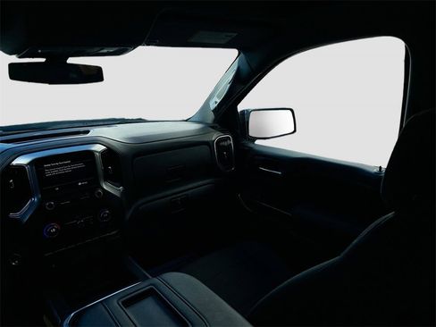 Used 2022 Chevrolet Silverado 1500 LT Trail Boss w/ Convenience Package II image 24