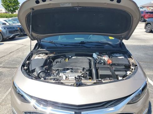 Used 2024 Chevrolet Malibu RS image 11