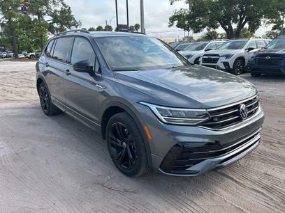 Used 2023 Volkswagen Tiguan SE R-Line
