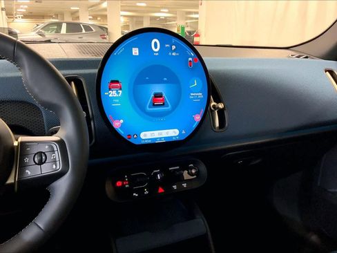 Used 2025 MINI Cooper Countryman S w/ Comfort Package Max image 6