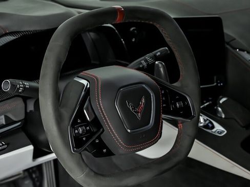 Used 2023 Chevrolet Corvette Stingray Premium Cpe w/ Z51 Performance Package RWD image 26