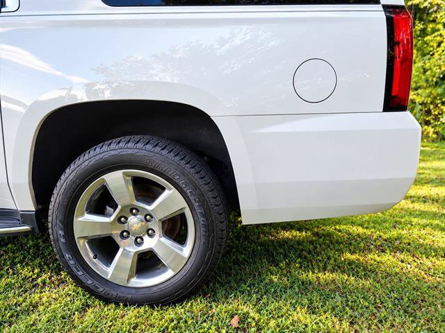 Used 2018 Chevrolet Suburban Premier AWD/4WD image 8
