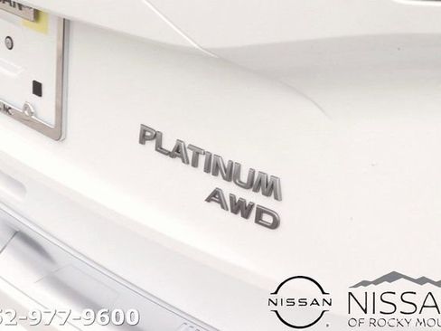 New 2026 Nissan Rogue Platinum w/ Platinum Premium Package AWD/4WD image 9