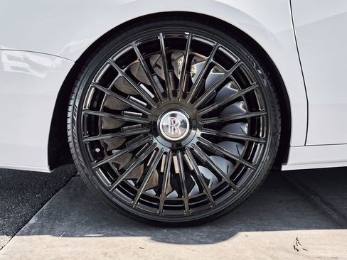 Used 2024 Rolls-Royce Ghost AWD/4WD image 18