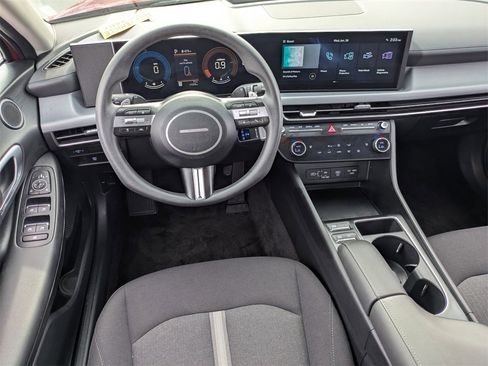 Used 2025 Hyundai Sonata SEL image 25