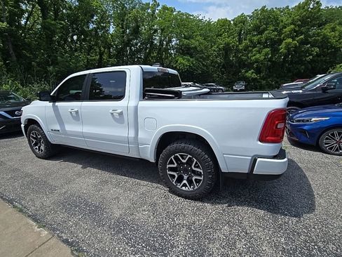 Used 2025 RAM 1500 Laramie AWD/4WD image 4
