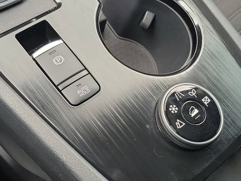 Certified 2025 Nissan Rogue SV AWD/4WD image 30