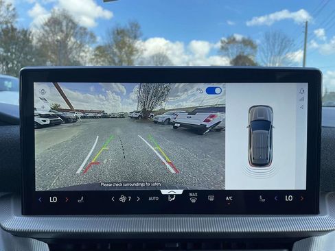 New 2026 Ford Explorer Active RWD image 18