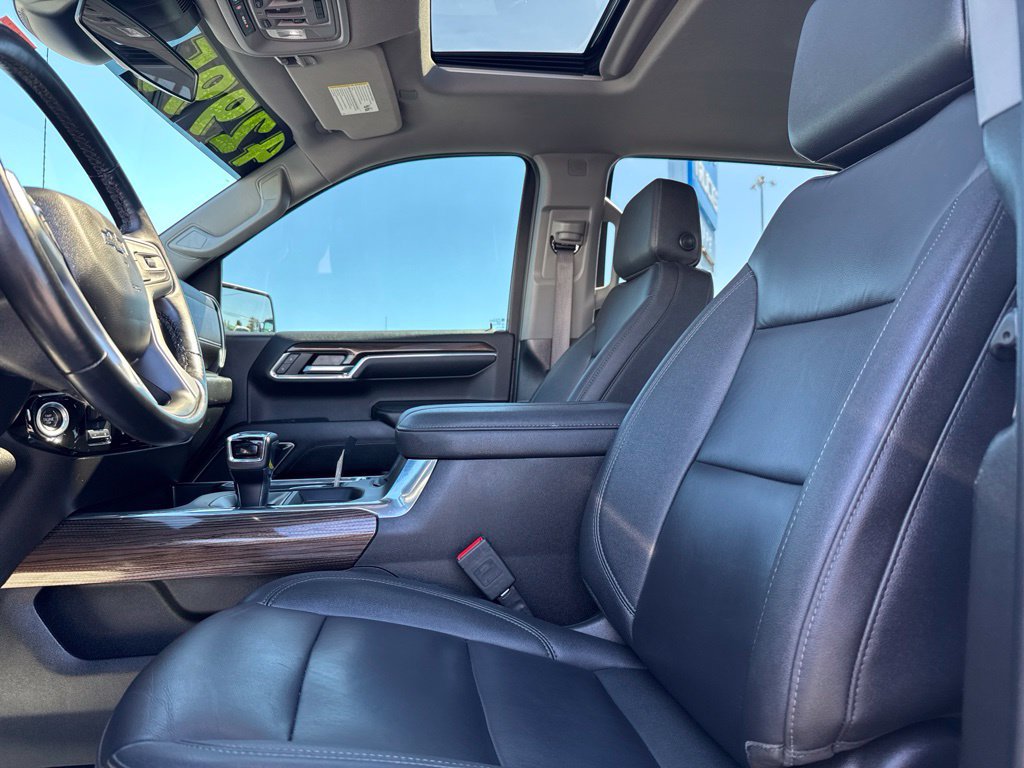 Used 2024 Chevrolet Silverado 1500 RST w/ Redline Edition AWD/4WD image 18