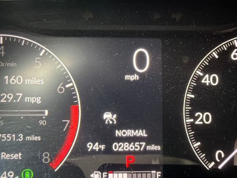 Used 2023 Honda CR-V EX-L image 2