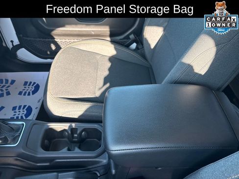 Certified 2025 Jeep Wrangler Unlimited Sport S 4xe image 32