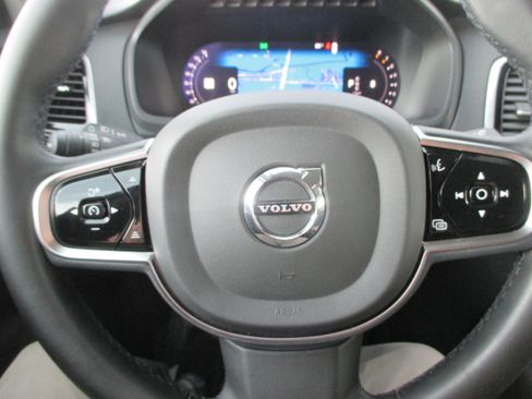 Used 2023 Volvo XC90 B6 Plus w/ Protection Package Premier AWD/4WD image 23