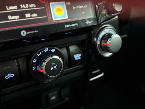 Used 2021 Toyota 4Runner Venture w/ Moonroof Package image 35