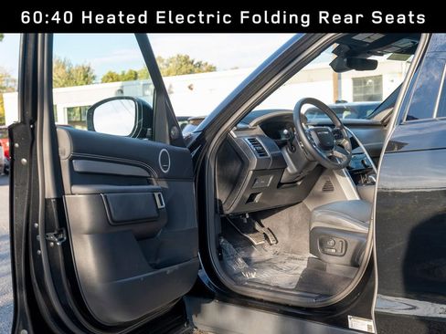 Certified 2024 Land Rover Discovery Dynamic SE image 11