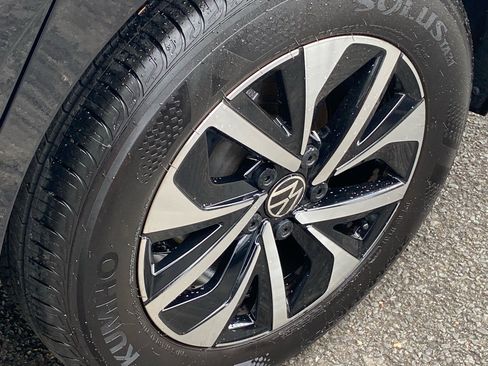 Certified 2025 Volkswagen Jetta S image 20