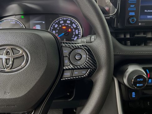 Used 2022 Toyota RAV4 XLE image 20