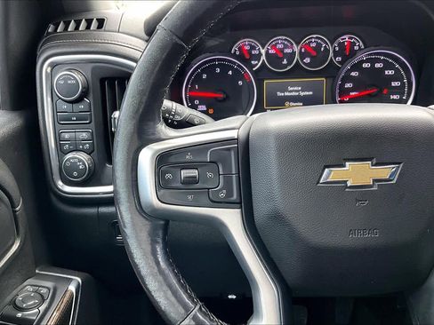 Used 2022 Chevrolet Silverado 2500 LT w/ Convenience Package image 24