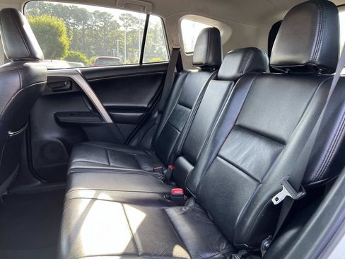 Used 2015 Toyota RAV4 LE FWD image 12