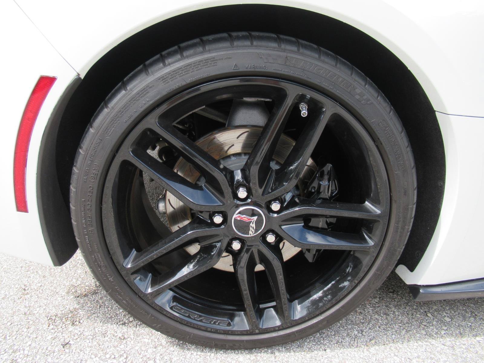 Used 2014 Chevrolet Corvette Stingray Convertible w/ 3LT Preferred Equipment Group RWD image 8