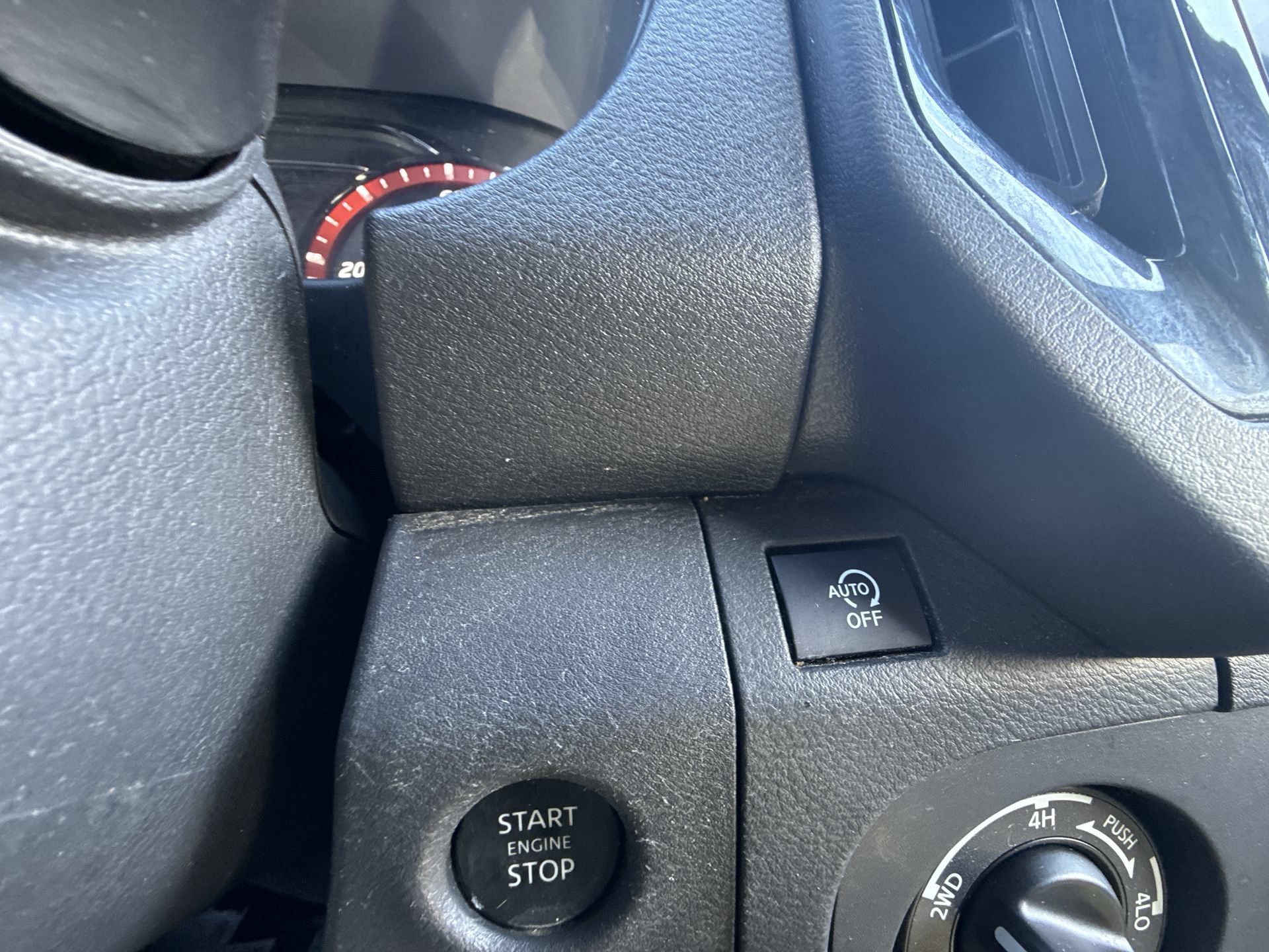 Used 2026 Nissan Frontier PRO-4X AWD/4WD image 23