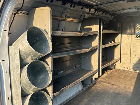 Used 2019 GMC Savana 2500 w/ Driver Convenience Package image 13