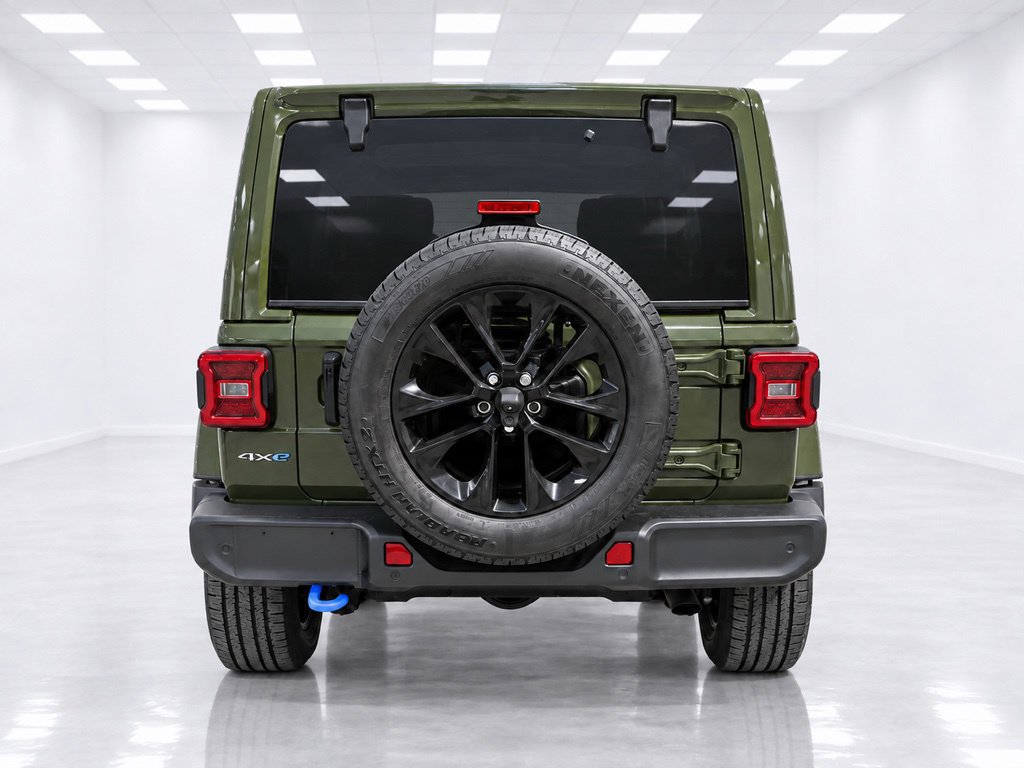 Used 2024 Jeep Wrangler Unlimited Sahara w/ Safety Group AWD/4WD image 12