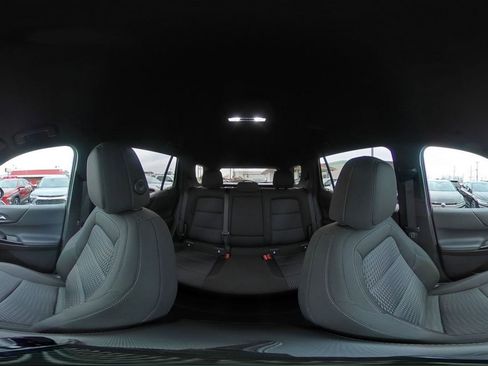 Used 2025 Chevrolet Equinox LT image 41